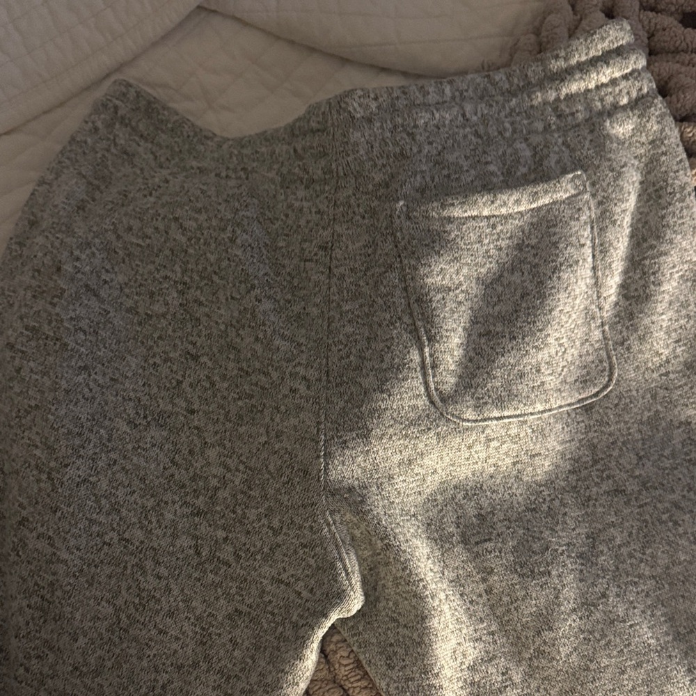 Women's Heather Gray Jogger Pants - Picture 3 of 4